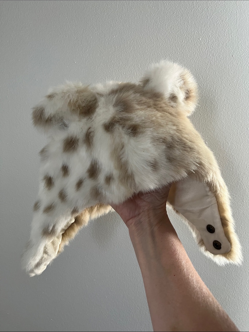 Cozy Faux Fur Animal-Ear Trapnell Hat in Cream and Tan